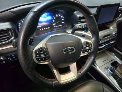 Used 2022 Ford Explorer Timberline image 11
