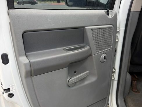 Used 2006 Dodge Ram 2500 Truck SLT w/ Quad Cab Big Horn Value Group image 7