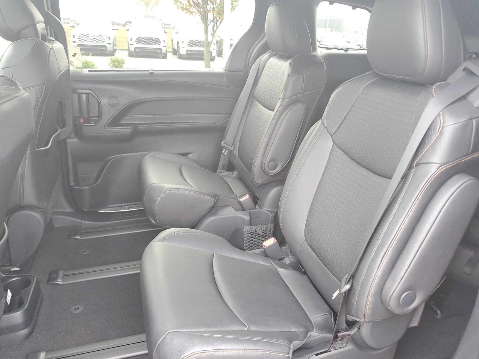 New 2026 Toyota Sienna XLE Woodland Edition AWD/4WD image 14