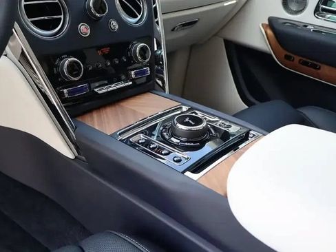 Certified 2026 Rolls-Royce Cullinan AWD/4WD image 25