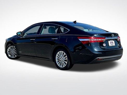 Used 2015 Toyota Avalon Limited w/ Technology Package FWD image 4