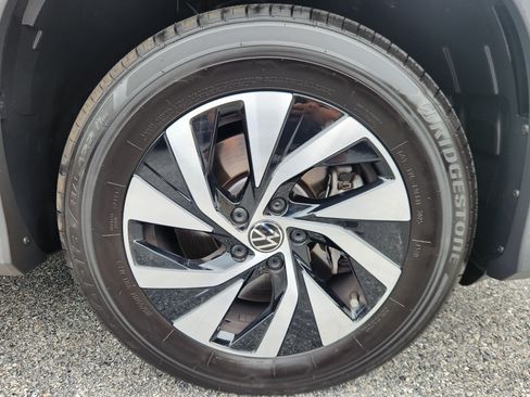 Used 2025 Volkswagen Tiguan S AWD/4WD image 19