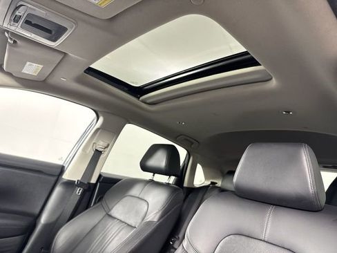 Certified 2024 Honda HR-V EX-L image 20