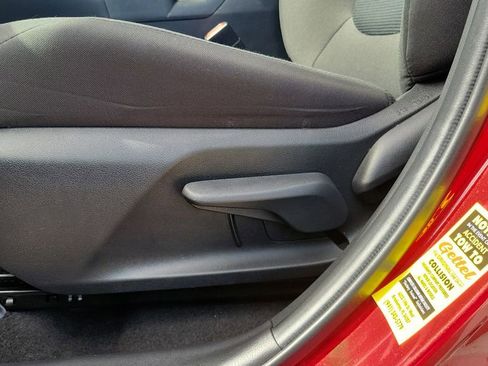 Certified 2023 Toyota RAV4 LE FWD image 16