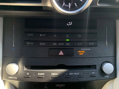 Certified 2020 Lexus RC F w/ Performance Package image 29