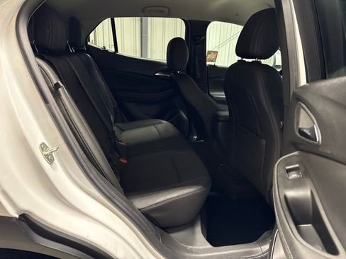 Used 2024 Buick Encore GX Preferred FWD image 21