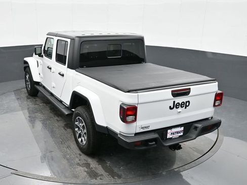 Used 2024 Jeep Gladiator Sport AWD/4WD image 26