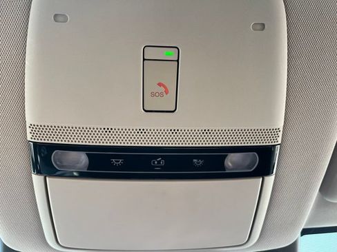 Used 2024 Nissan Ariya AWD image 25