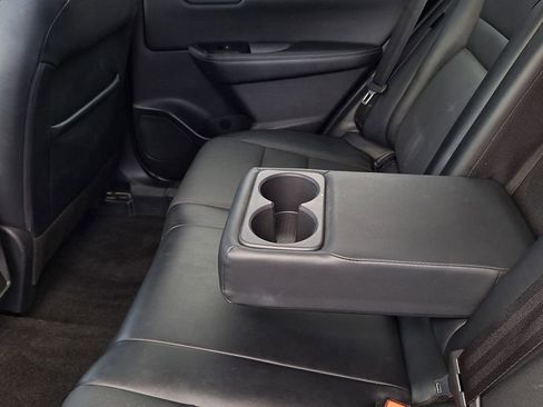 Used 2022 Nissan Rogue SV w/ SV Premium Package image 12