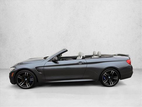 Used 2017 BMW M4 Convertible RWD image 2