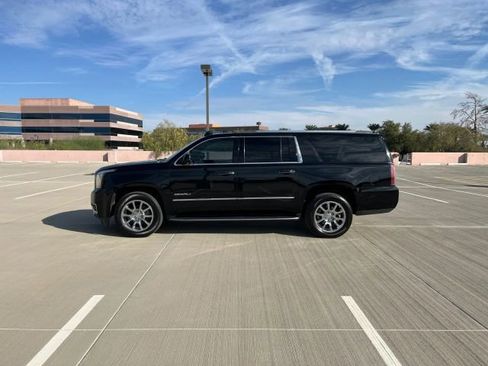 Used 2018 GMC Yukon XL Denali w/ Open Road Package image 8
