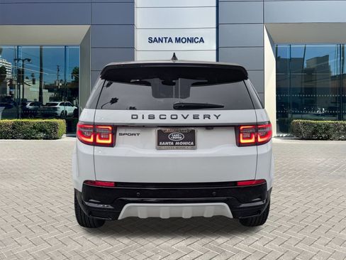 Used 2024 Land Rover Discovery Sport Dynamic SE image 8