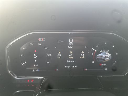 New 2026 GMC Sierra 1500 SLE image 16