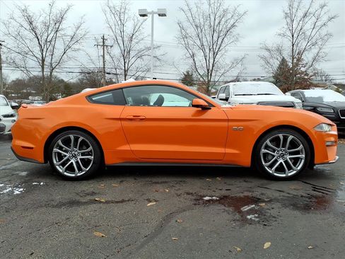 Used 2021 Ford Mustang GT Premium w/ Equipment Group 401A image 8