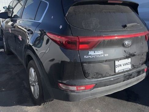 Used 2019 Kia Sportage LX image 4