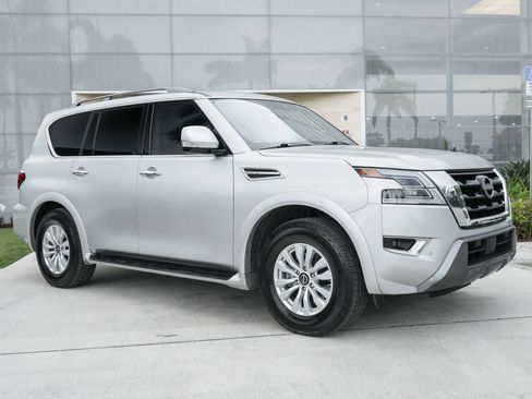 Used 2023 Nissan Armada SV w/ Cargo Package AWD/4WD image 4