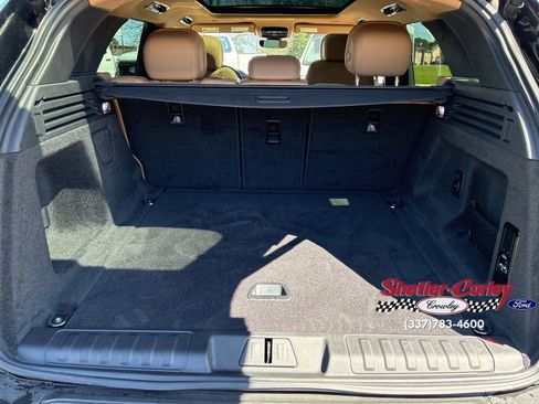 Used 2023 Land Rover Range Rover Sport SE image 13