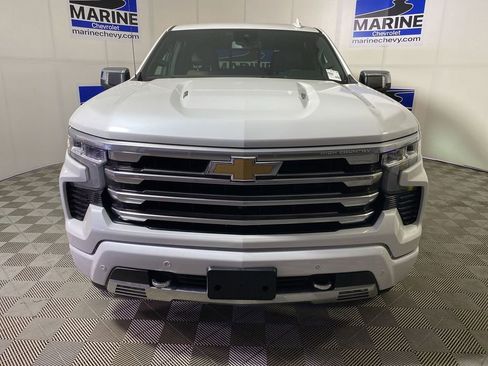 Used 2023 Chevrolet Silverado 1500 High Country w/ High Country Premium Package AWD/4WD image 12