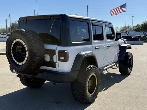 Used 2020 Jeep Wrangler Unlimited Sport S image 5