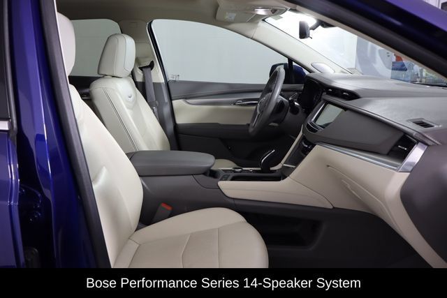 Used 2023 Cadillac XT5 Premium Luxury w/ Technology Package FWD image 11