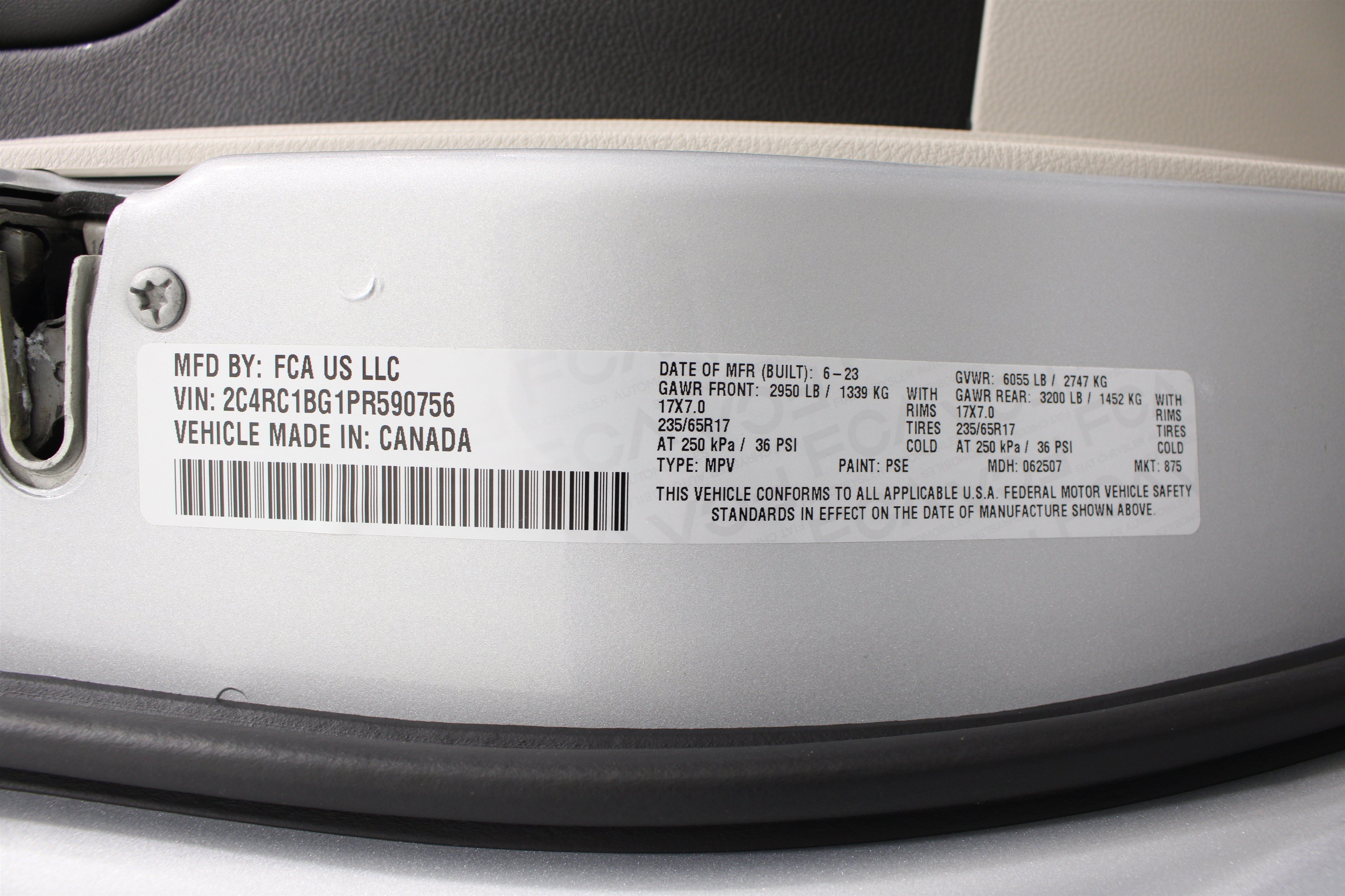 Used 2023 Chrysler Pacifica Touring-L FWD image 40