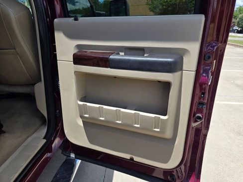 Used 2008 Ford F350 Lariat image 23