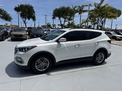 Used 2018 Hyundai Santa Fe Sport w/ 2.4L Value Package 02 FWD image 10