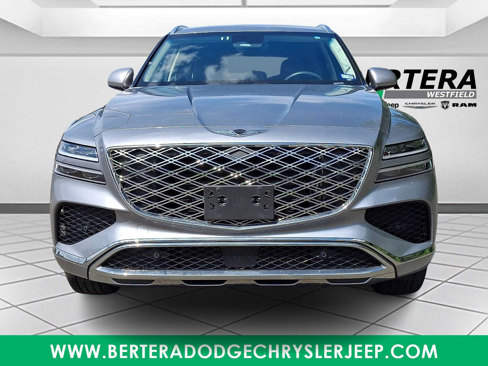 Used 2025 Genesis GV80 2.5T Standard AWD/4WD image 2