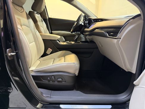 Used 2019 Cadillac XT4 Premium Luxury w/ Driver Awareness Package FWD image 44
