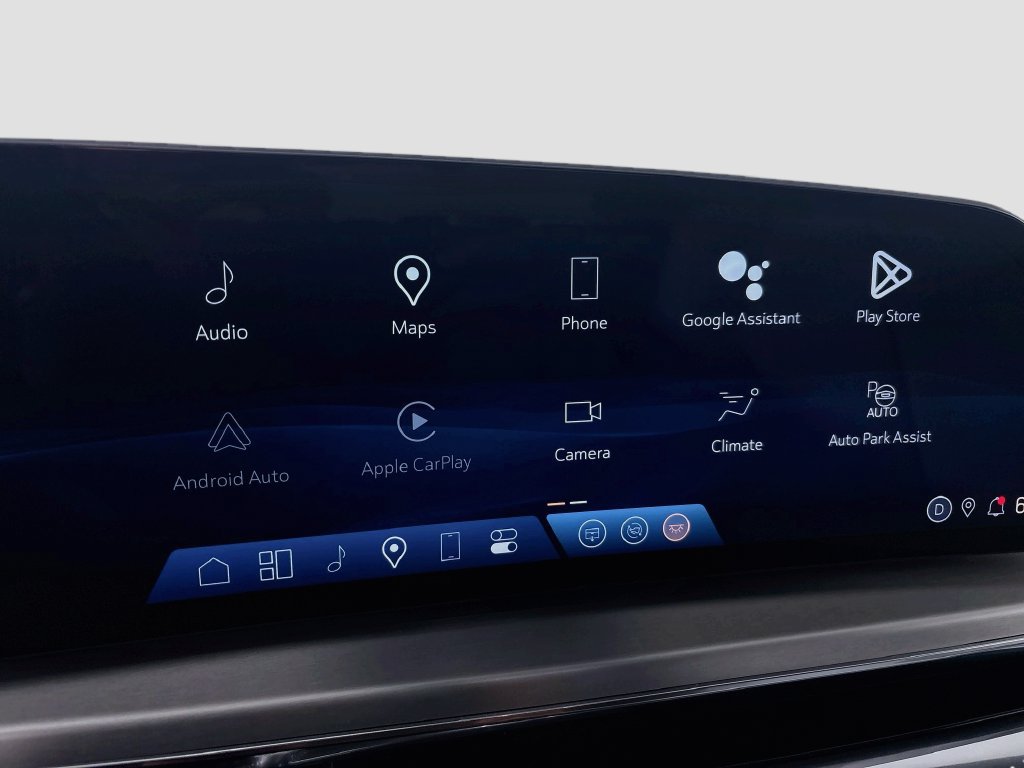 Certified 2024 Cadillac Lyriq Luxury AWD/4WD image 18