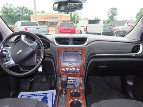 Used 2014 Chevrolet Traverse LT AWD/4WD image 41