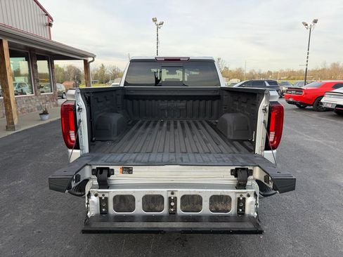 Used 2022 GMC Sierra 1500 SLT w/ SLT Premium Plus Package image 8