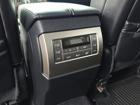 Used 2016 Lexus GX 460 Luxury image 17