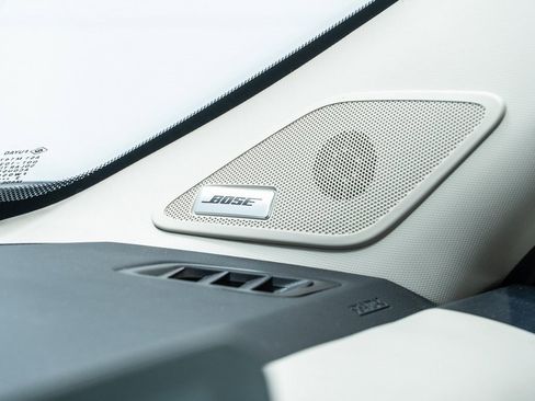 Used 2022 Nissan Pathfinder SL w/ SL Premium Package image 22