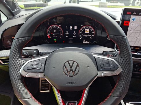 New 2026 Volkswagen GTI SE FWD image 10