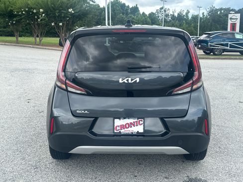 Used 2023 Kia Soul LX w/ LX Technology Package FWD image 6