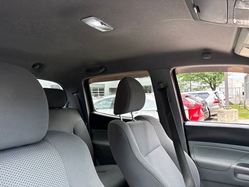 Used 2010 Toyota Tacoma 4x4 Double Cab V6 image 10