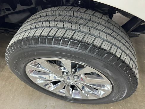 Used 2017 Ford F150 Lariat RWD image 9