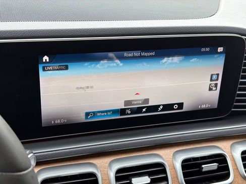 Used 2020 Mercedes-Benz GLE 350 4MATIC image 26