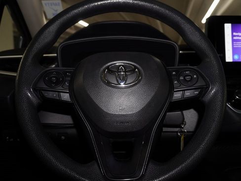 Used 2023 Toyota Corolla LE image 17