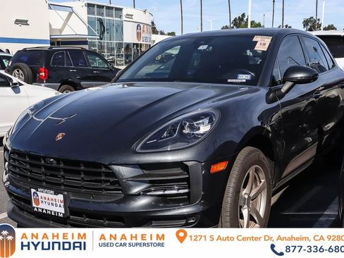 Used 2020 Porsche Macan image 1