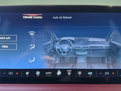 Used 2023 Lincoln Corsair Reserve w/ Equipment Group 202A AWD/4WD image 37