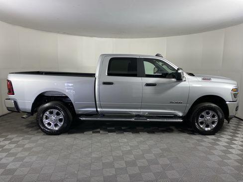 Used 2026 RAM 2500 Big Horn AWD/4WD image 6