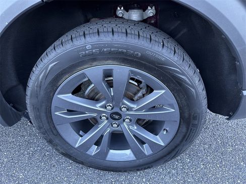 Used 2023 Ford Explorer XLT w/ Equipment Group 202A image 22