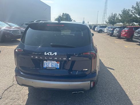 Used 2023 Kia Telluride EX X-Line AWD/4WD image 3