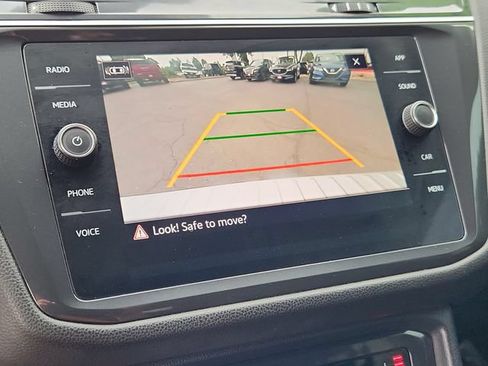 Certified 2023 Volkswagen Tiguan SE AWD/4WD image 21