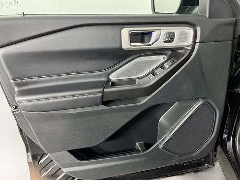 Used 2020 Ford Explorer ST w/ ST Street Pack image 27