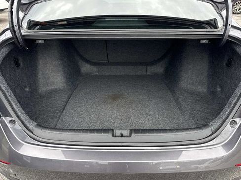 Used 2022 Honda Accord Touring image 11