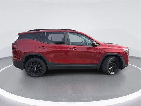 Used 2023 GMC Terrain SLE w/ Elevation Edition image 3