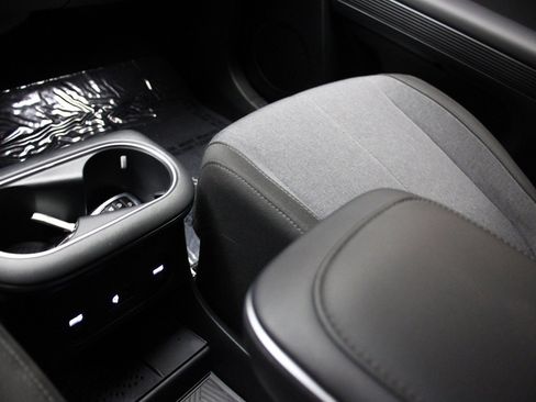 Used 2024 Hyundai Ioniq 5 SEL image 39